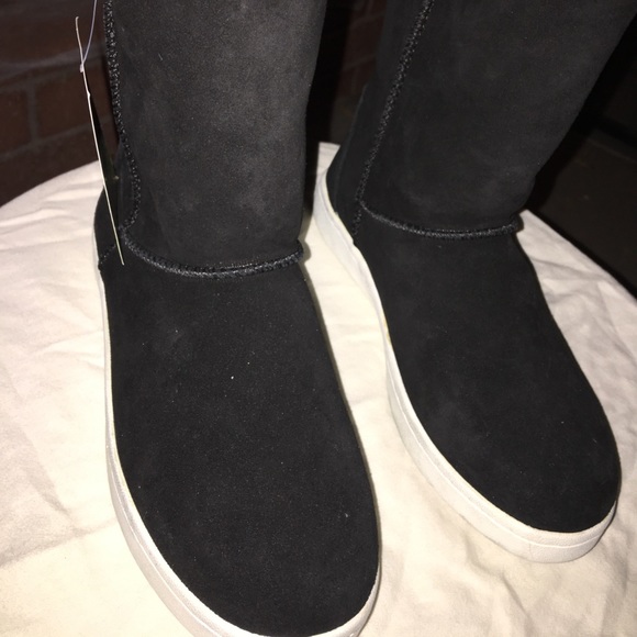 BearPaw women size 8 NWT taller boots calf height - Picture 2 of 8